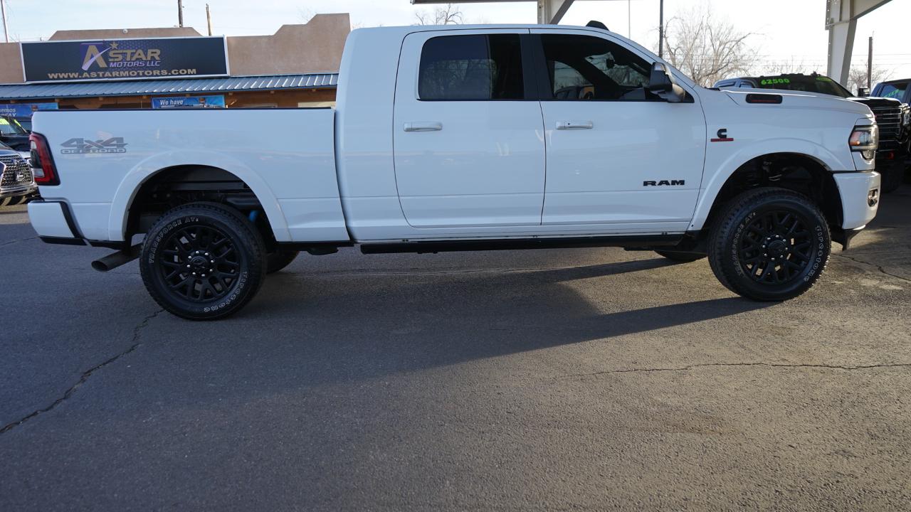 RAM 2500 Laramie Mega Cab 4WD 2021
