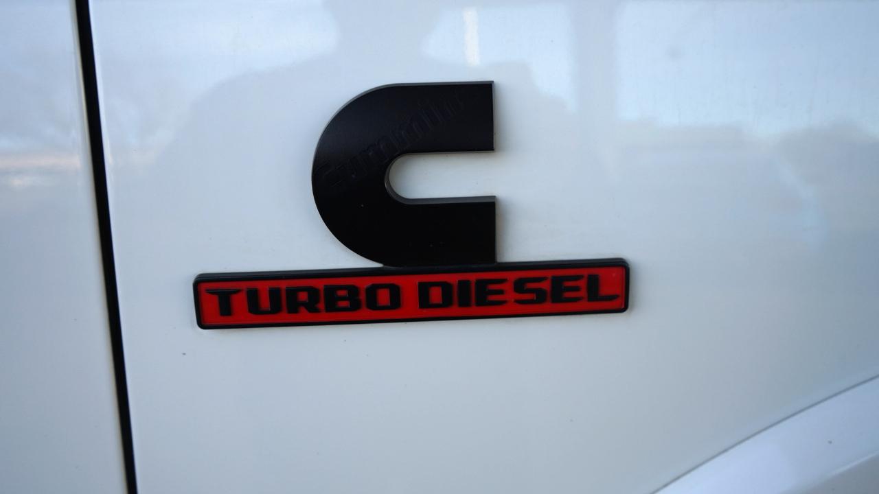 RAM 2500 Laramie Mega Cab 4WD 2021