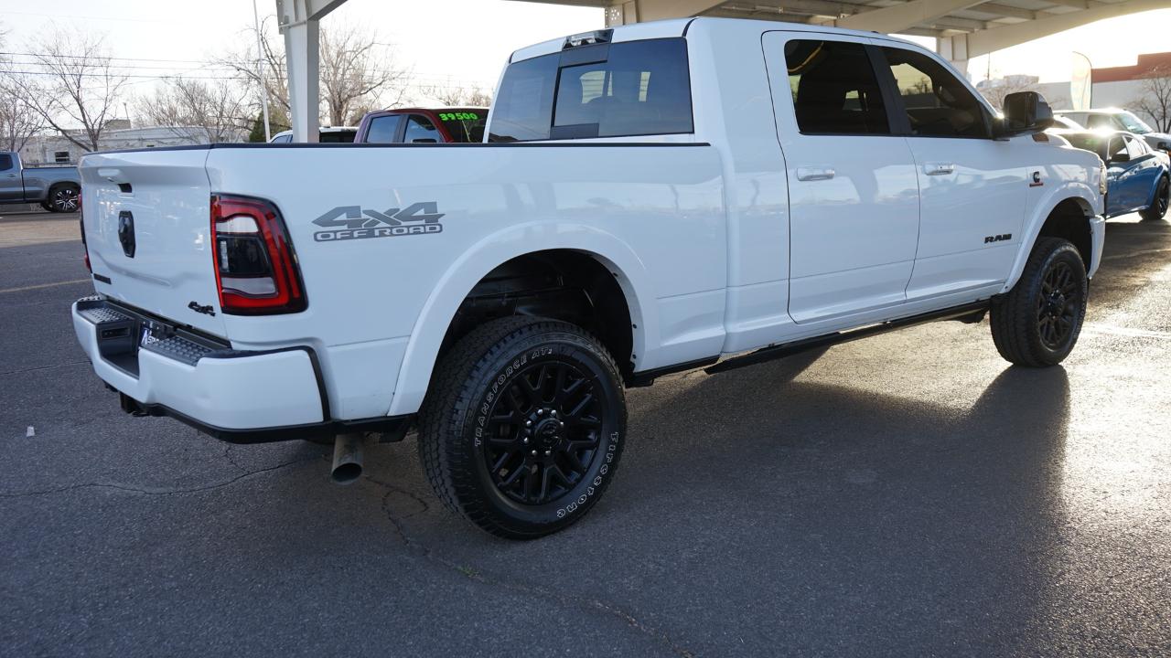 RAM 2500 Laramie Mega Cab 4WD 2021