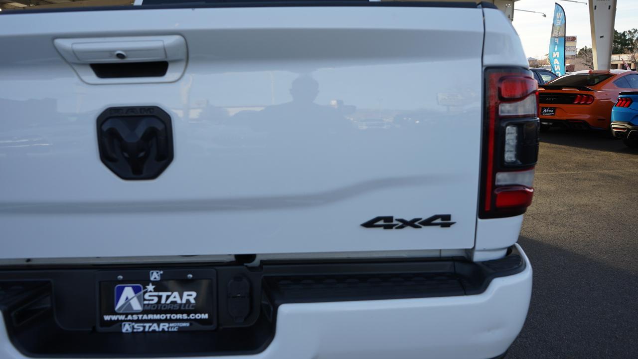 RAM 2500 Laramie Mega Cab 4WD 2021