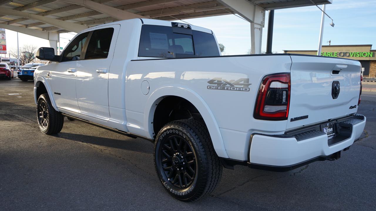 RAM 2500 Laramie Mega Cab 4WD 2021