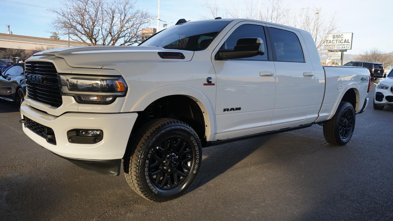 RAM 2500 Laramie Mega Cab 4WD 2021