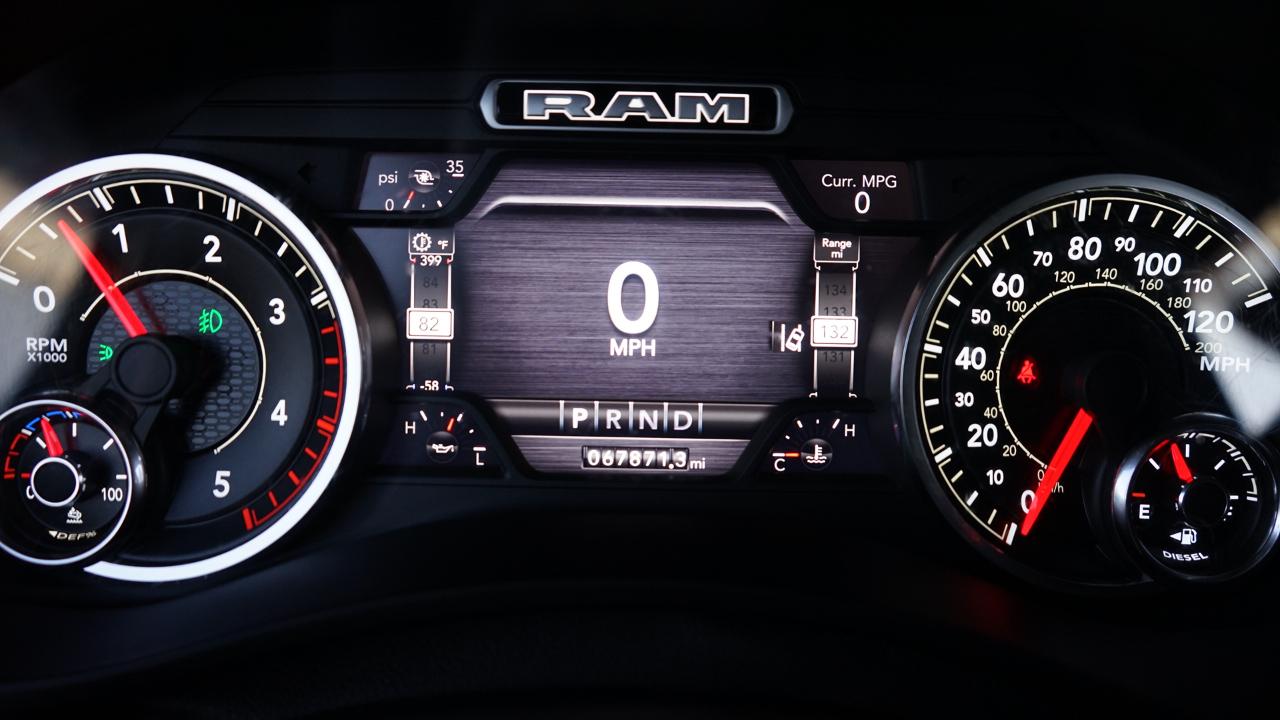 RAM 2500 Laramie Mega Cab 4WD 2021