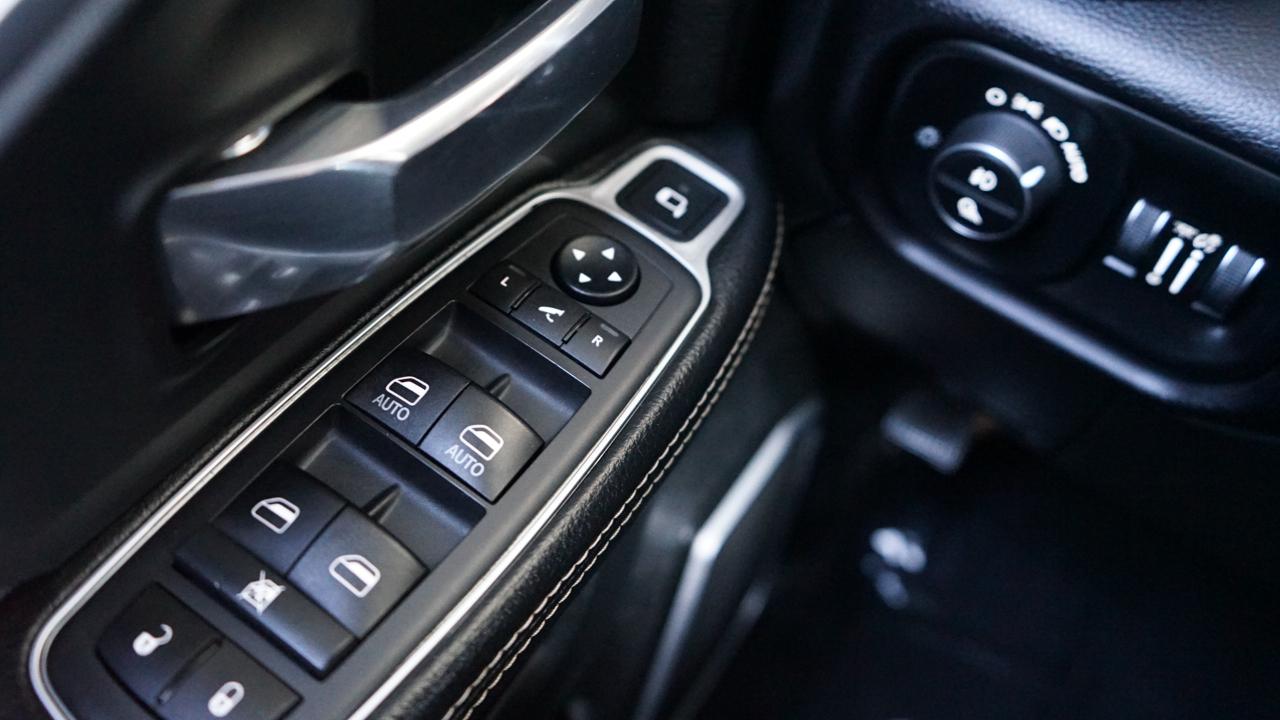 RAM 2500 Laramie Mega Cab 4WD 2021