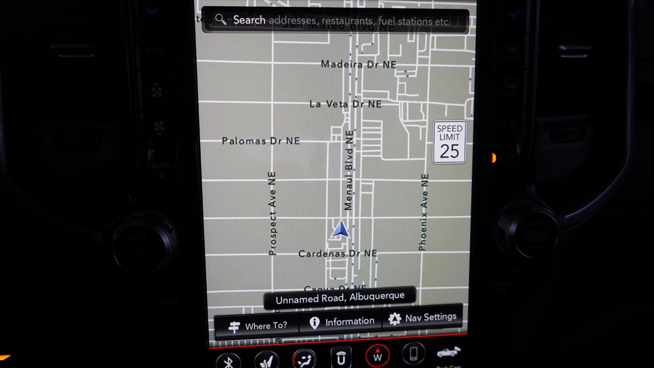 RAM 2500 Laramie Mega Cab 4WD 2021