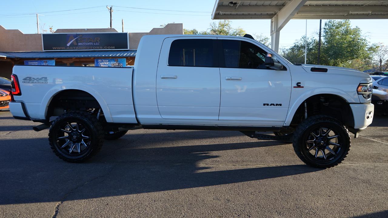 RAM 2500 Laramie Mega Cab 4WD 2021