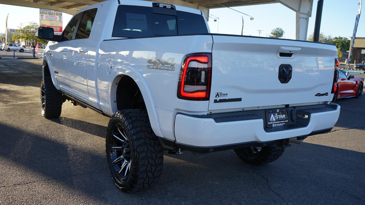 RAM 2500 Laramie Mega Cab 4WD 2021