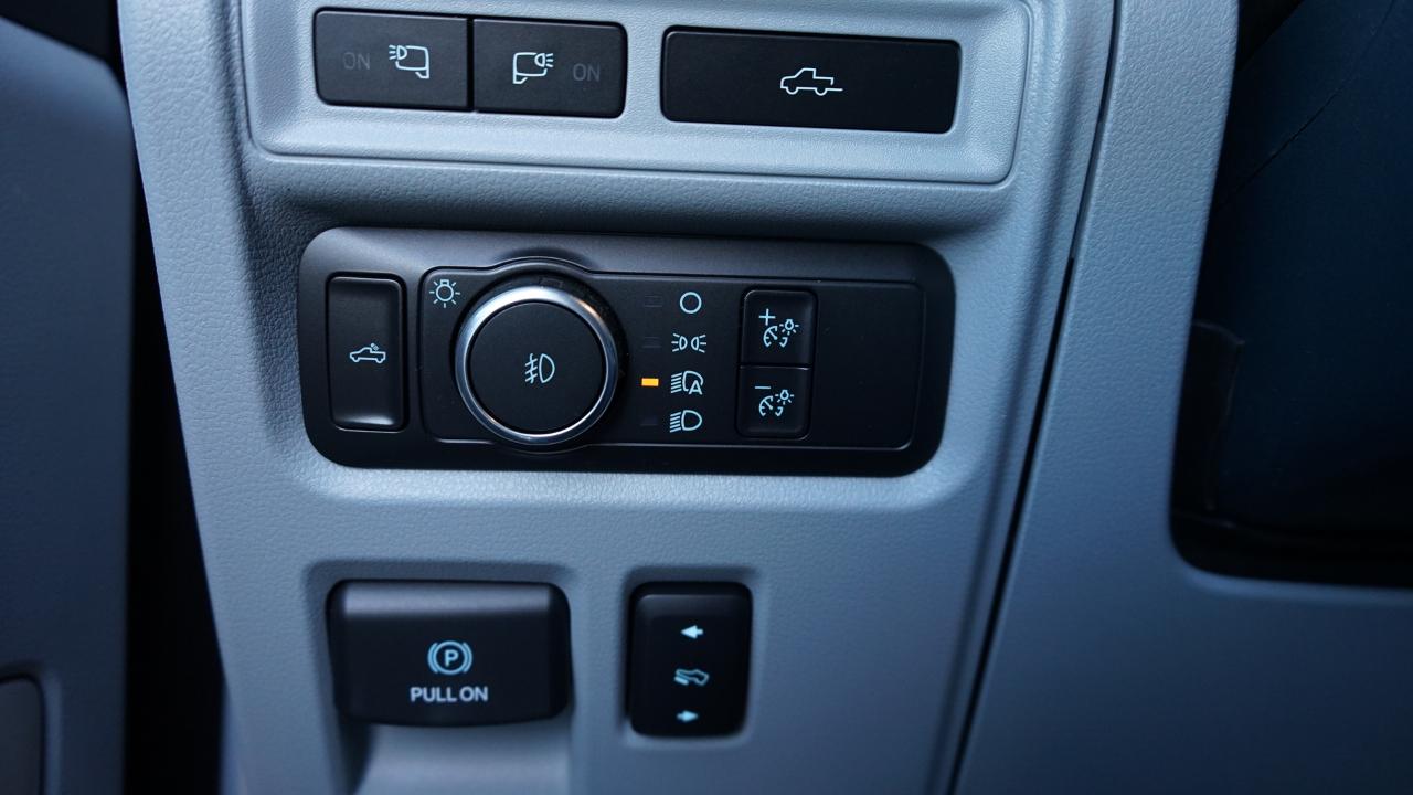 Ford F-150 Limited 4WD SuperCrew 5.5' Box 2022