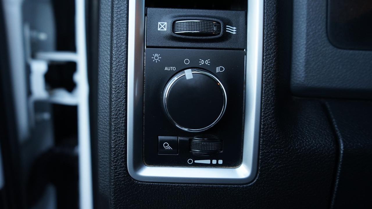 RAM 1500 SLT Quad Cab 2WD 2017