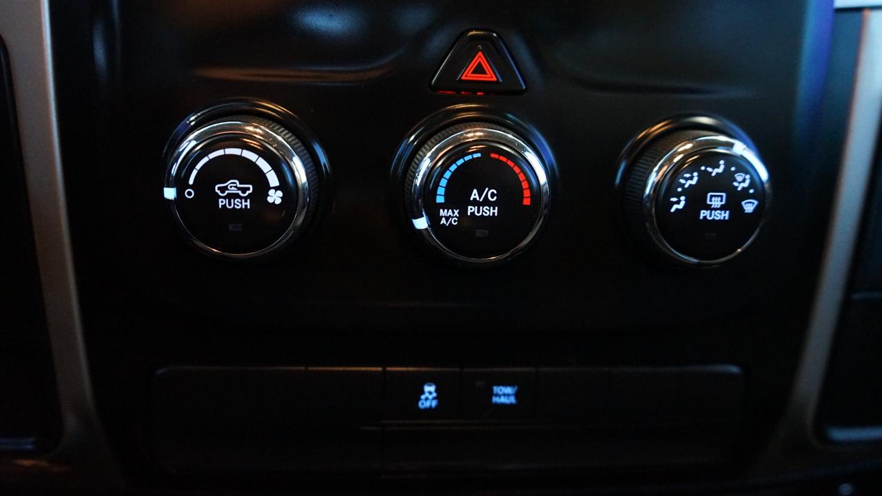 RAM 1500 SLT Quad Cab 2WD 2017