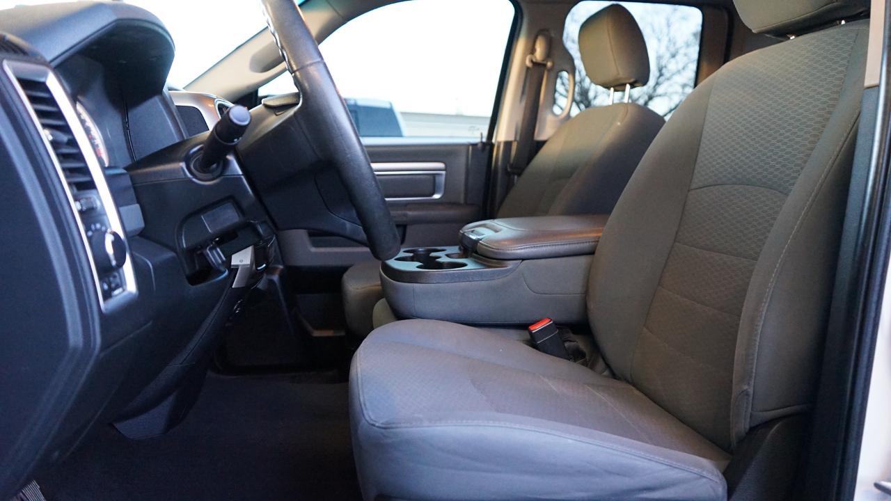 RAM 1500 SLT Quad Cab 2WD 2017