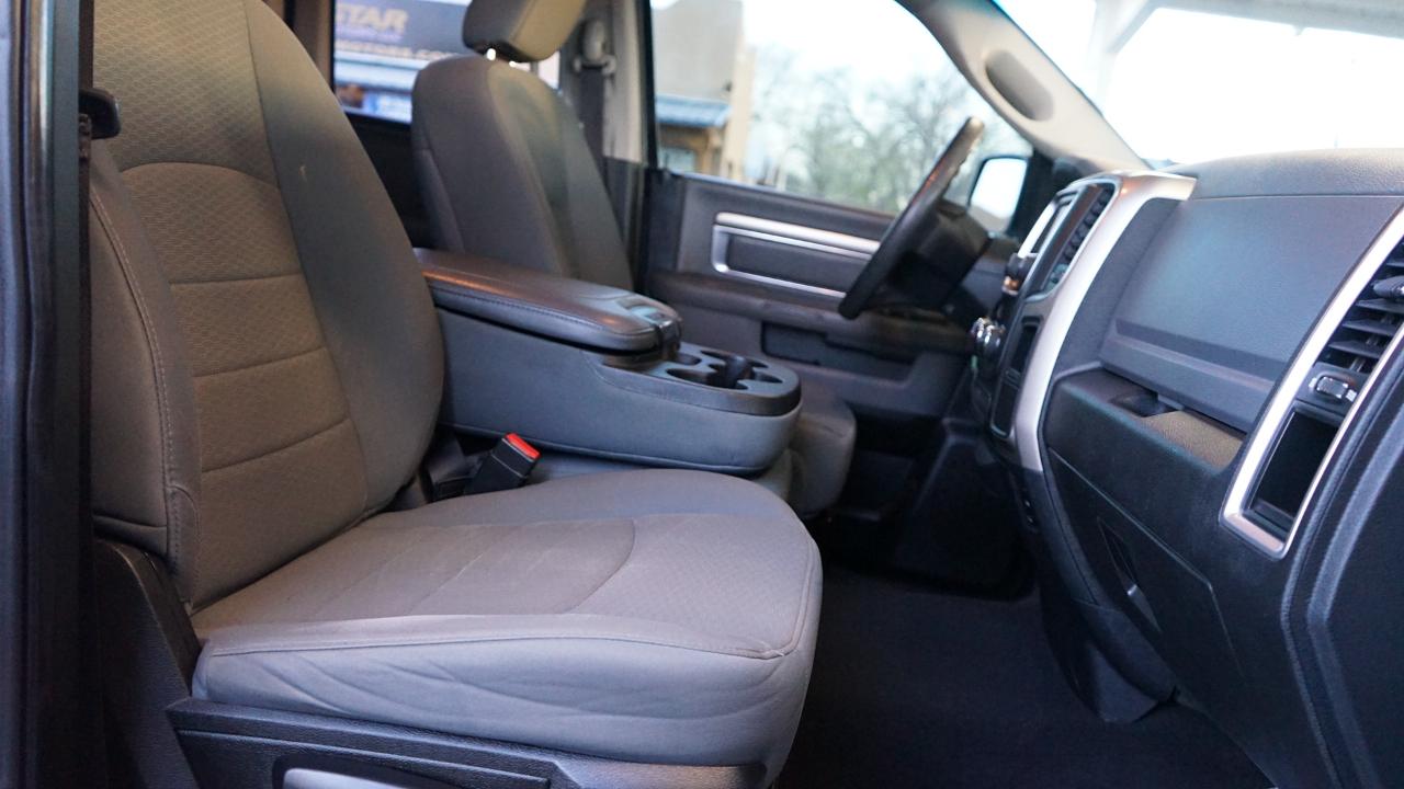 RAM 1500 SLT Quad Cab 2WD 2017