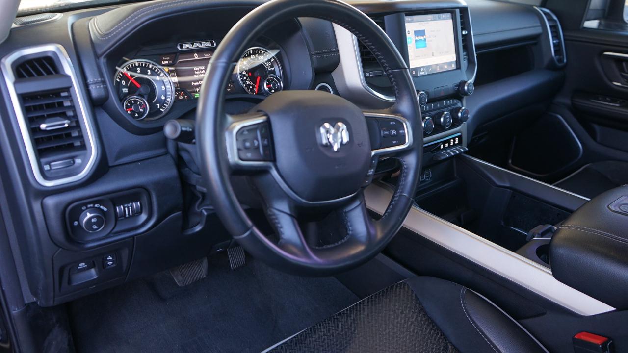 RAM 1500 Laramie Crew Cab SWB 4WD 2022