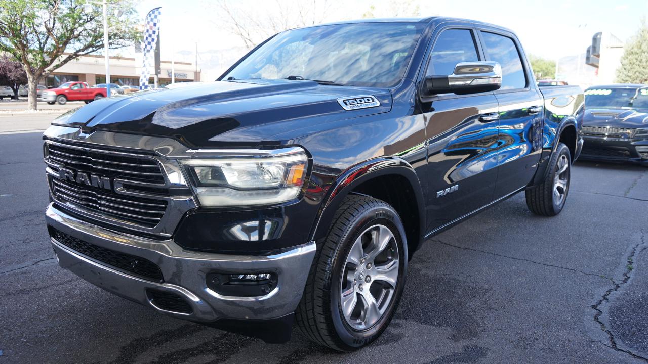 RAM 1500 Laramie Crew Cab SWB 4WD 2022