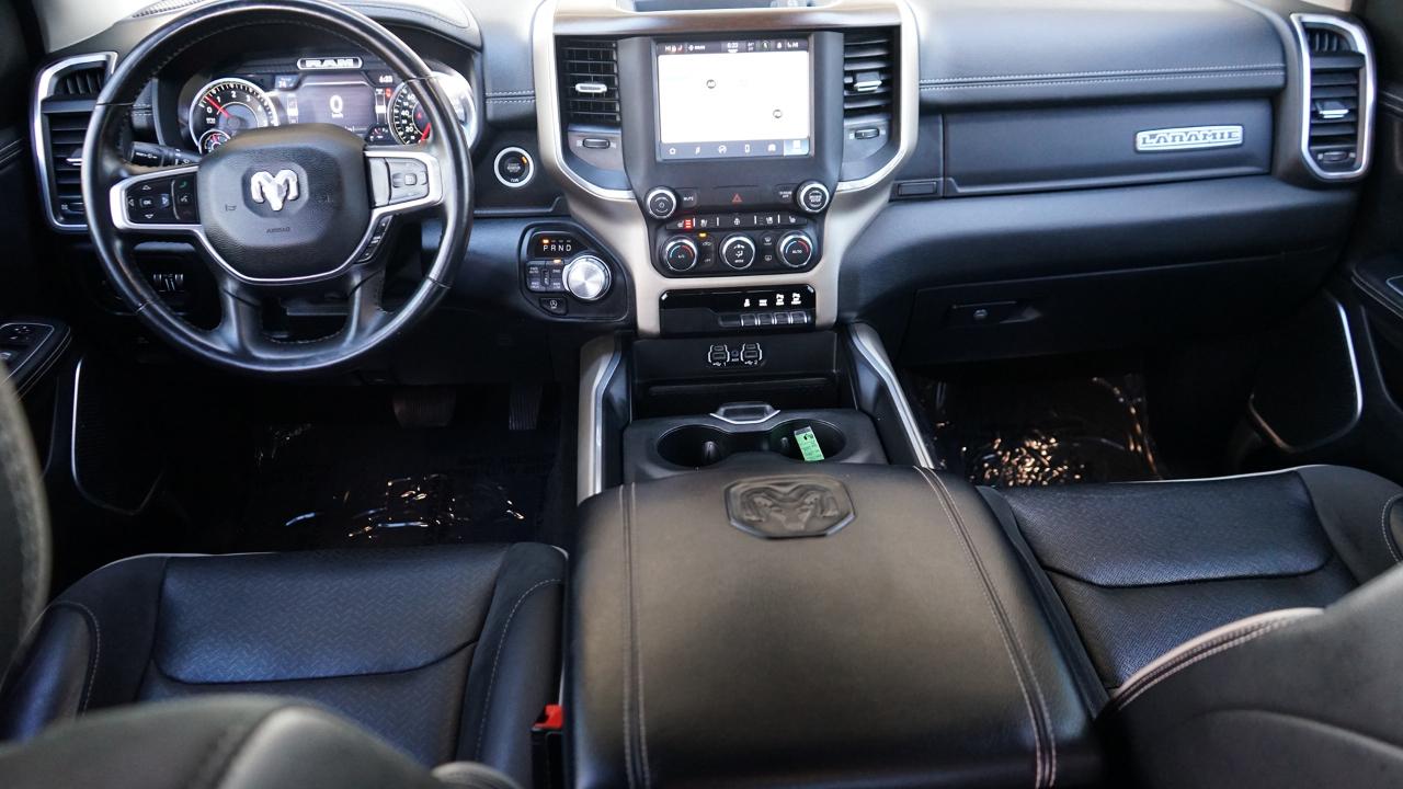RAM 1500 Laramie Crew Cab SWB 4WD 2022