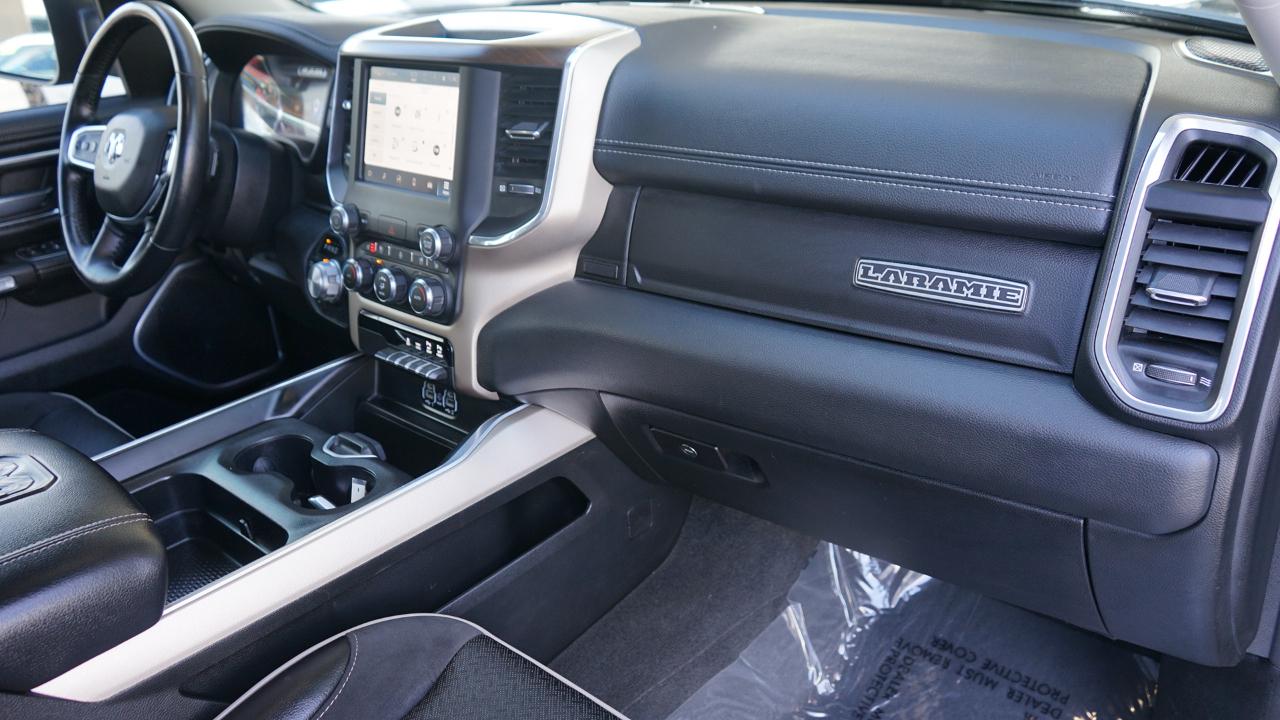 RAM 1500 Laramie Crew Cab SWB 4WD 2022