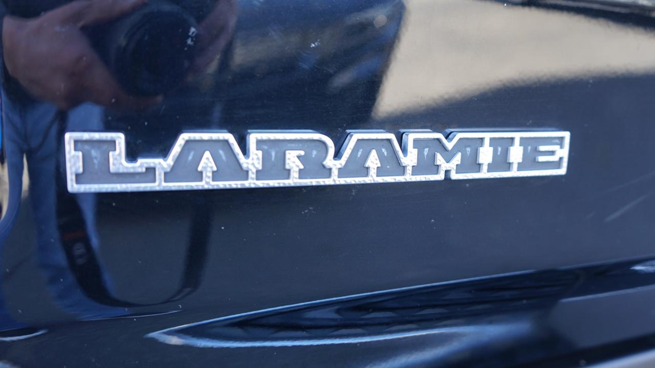 RAM 1500 Laramie Crew Cab SWB 4WD 2022