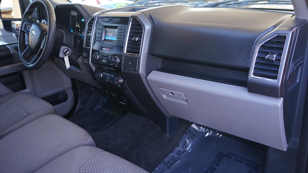 Ford F-150 XL SuperCrew 5.5-ft. Bed 4WD 2015