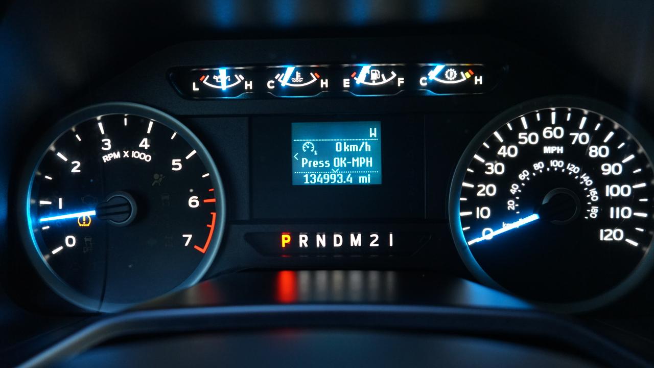 Ford F-150 XL SuperCrew 5.5-ft. Bed 4WD 2015