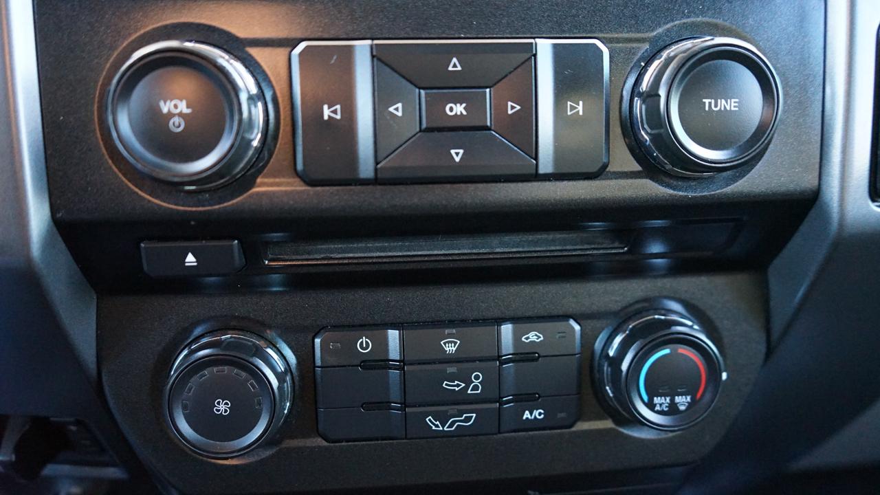 Ford F-150 XL SuperCrew 5.5-ft. Bed 4WD 2015