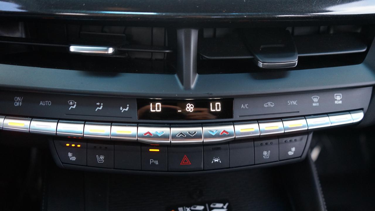 Cadillac CT4-V Blackwing Base 2023