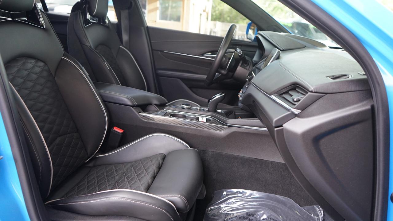Cadillac CT4-V Blackwing Base 2023
