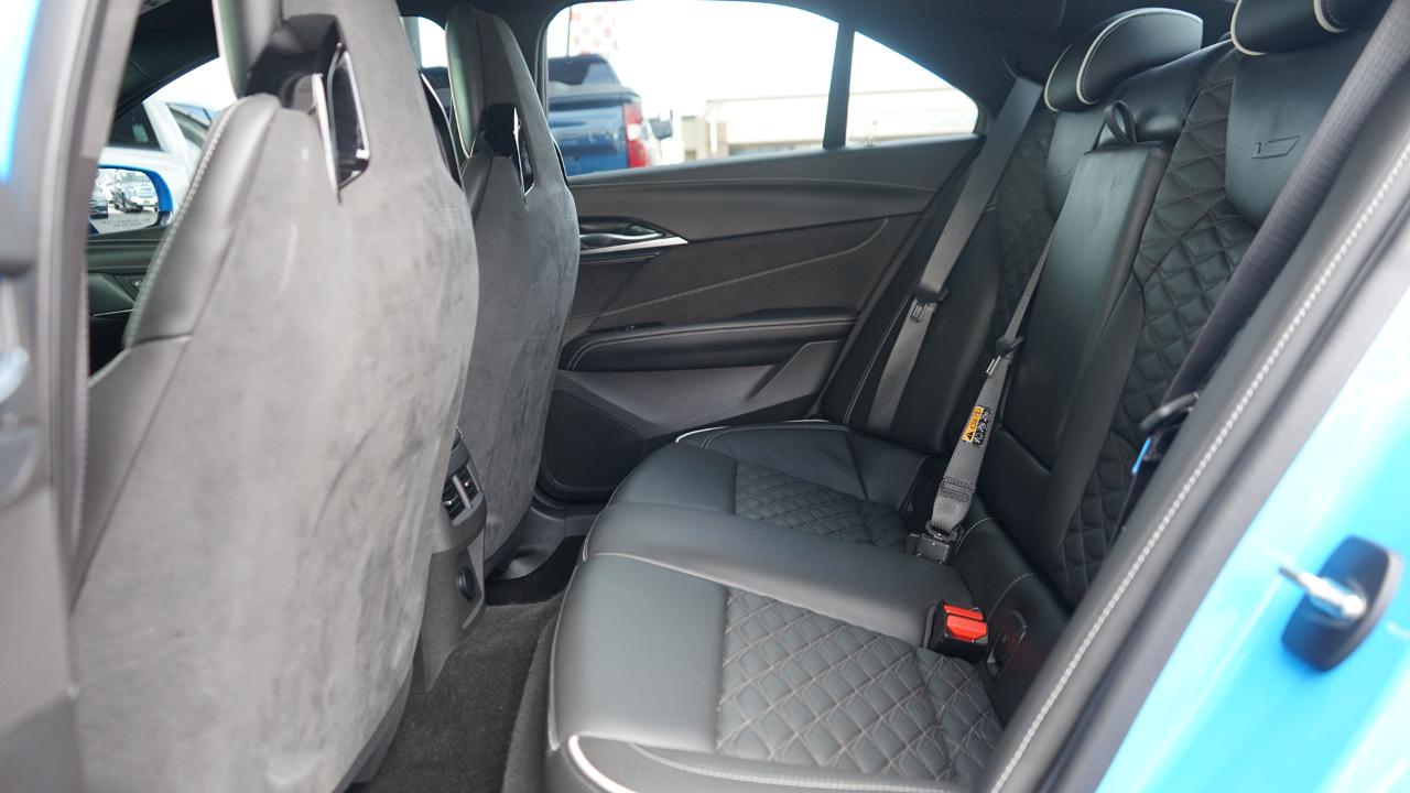 Cadillac CT4-V Blackwing Base 2023