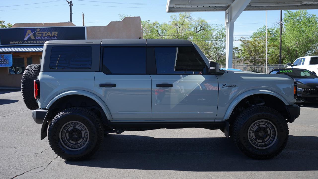 Ford Bronco Base 4-Door w/Advanced 2022