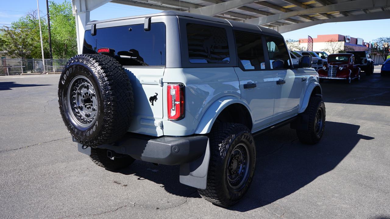 Ford Bronco Base 4-Door w/Advanced 2022