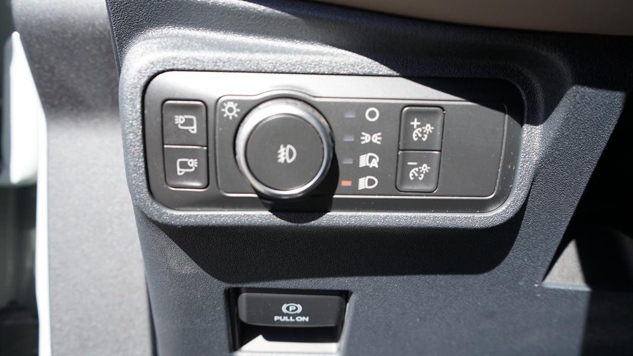 Ford Bronco Base 4-Door w/Advanced 2022