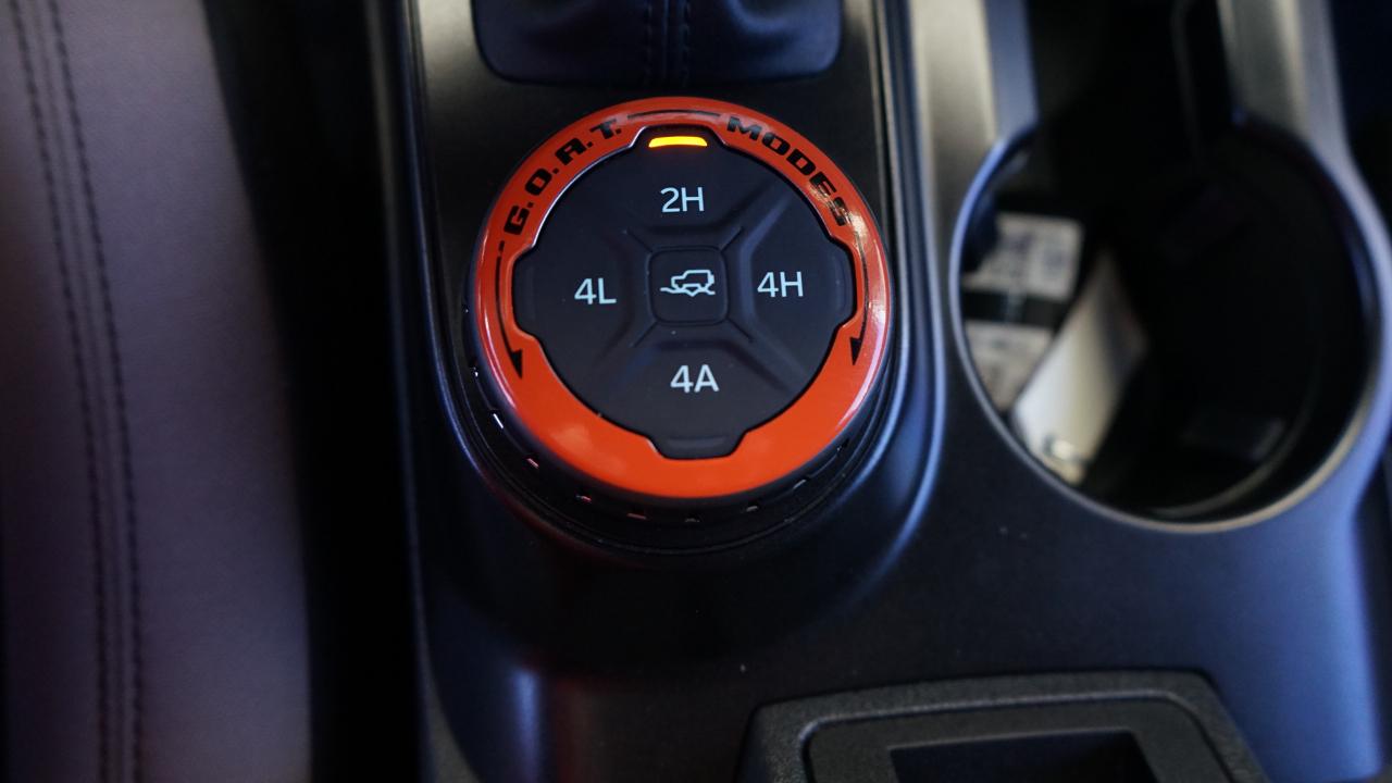 Ford Bronco Base 4-Door w/Advanced 2022