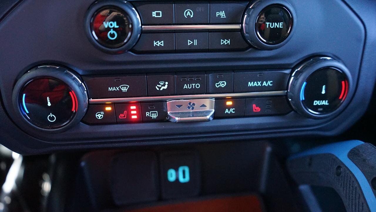 Ford Bronco Base 4-Door w/Advanced 2022