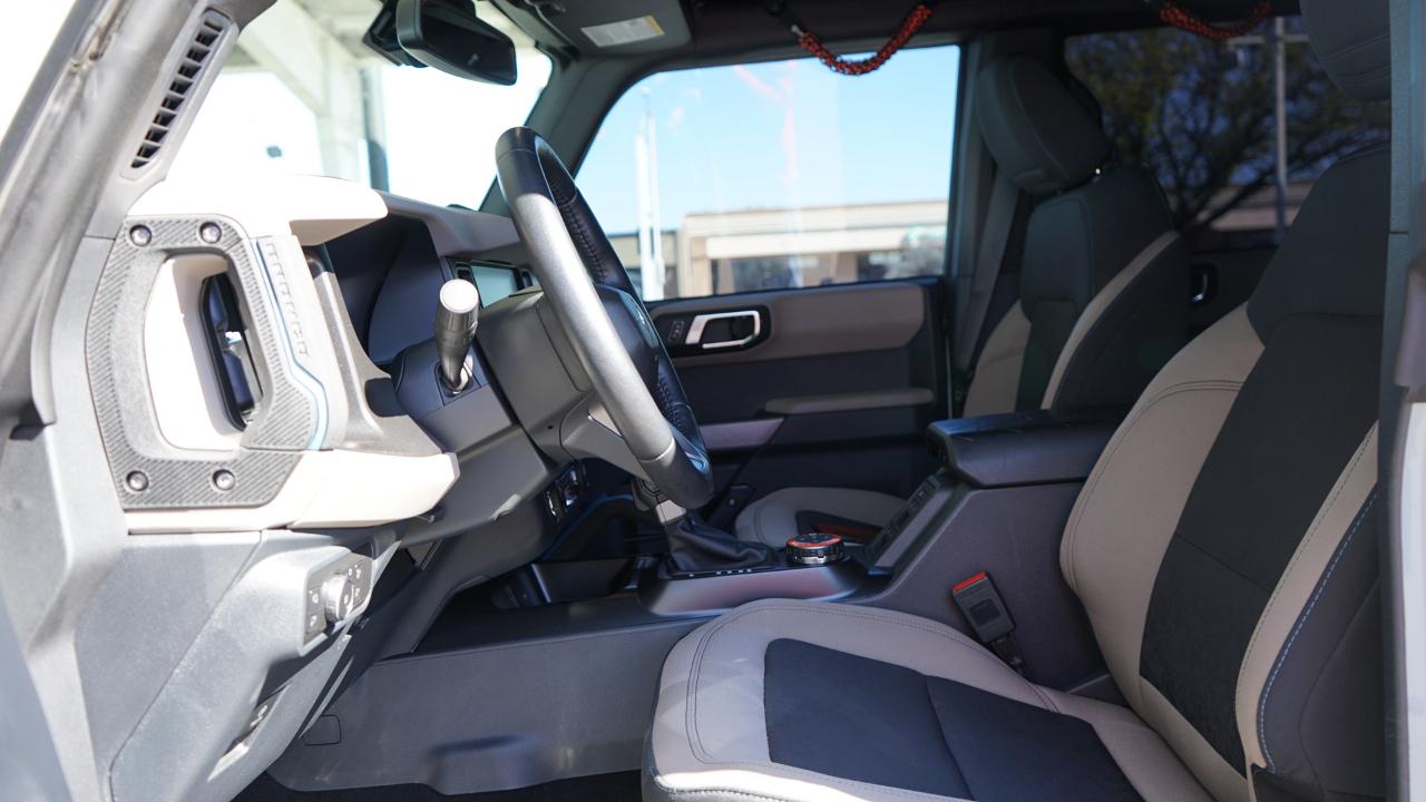 Ford Bronco Base 4-Door w/Advanced 2022