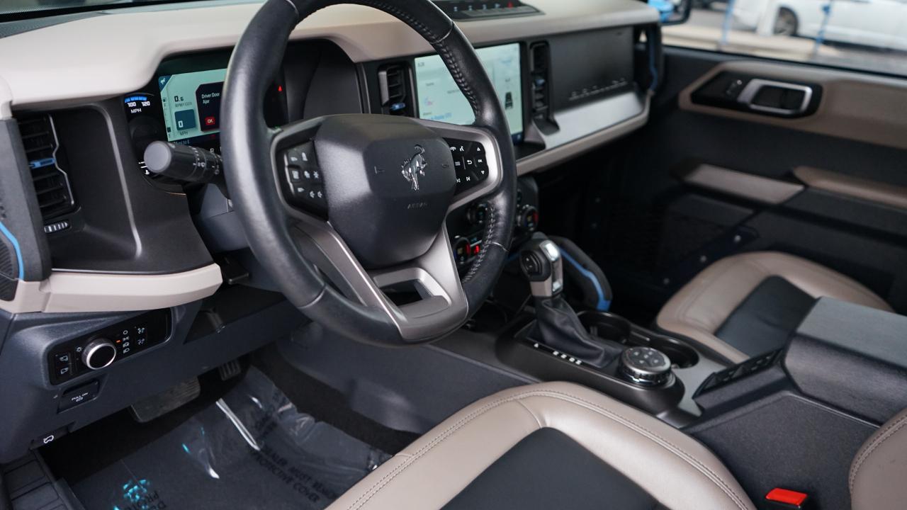 Ford Bronco Base 4-Door w/Advanced 2023