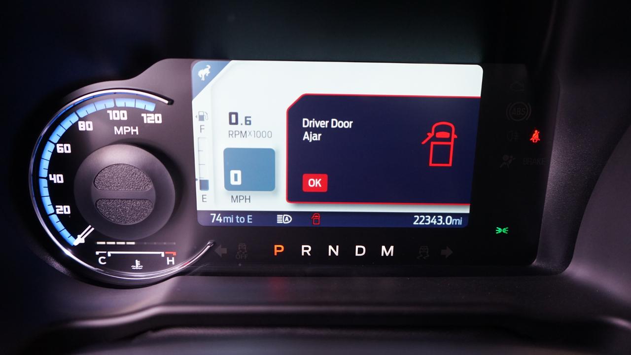 Ford Bronco Base 4-Door w/Advanced 2023