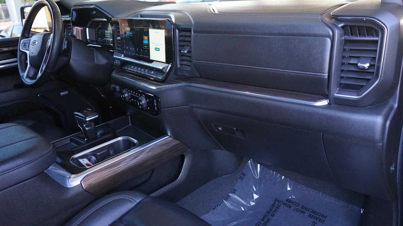 Chevrolet Silverado 1500 RST Crew Cab 4WD 2024