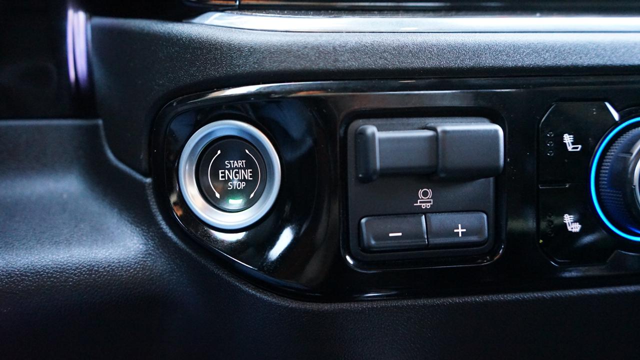 Chevrolet Silverado 1500 RST Crew Cab 4WD 2024