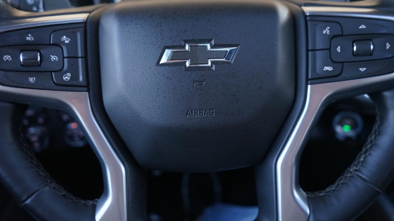 Chevrolet Silverado 1500 RST Crew Cab 4WD 2024