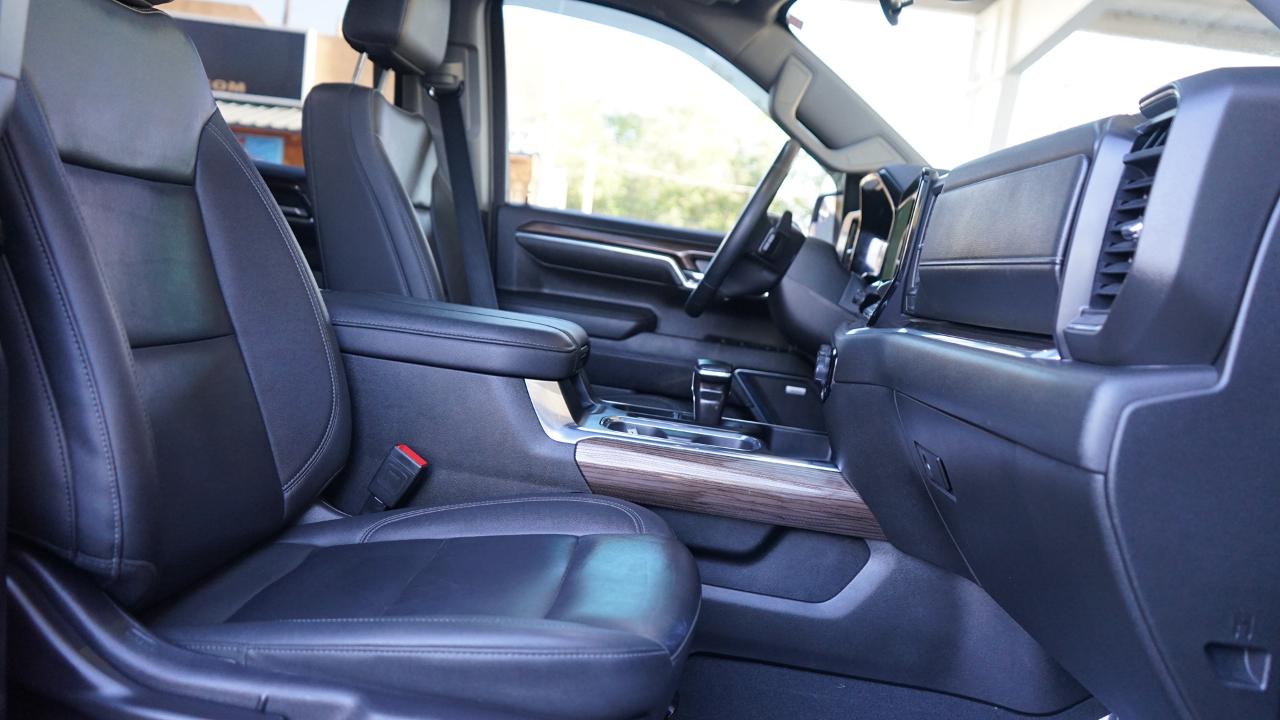 Chevrolet Silverado 1500 RST Crew Cab 4WD 2024