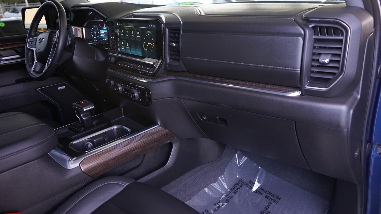 Chevrolet Silverado 1500 RST Crew Cab 4WD 2023