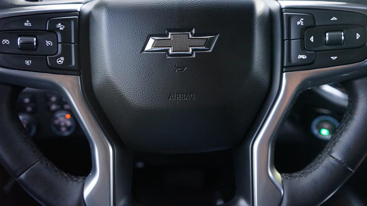 Chevrolet Silverado 1500 RST Crew Cab 4WD 2023