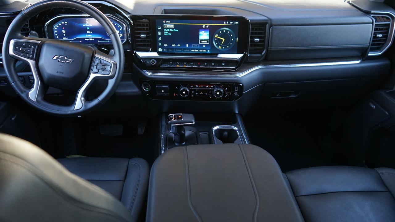 Chevrolet Silverado 1500 Trail Boss LT Crew Cab 4WD 2023