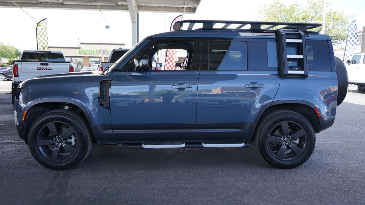 Land Rover Defender P300 110 S 2024