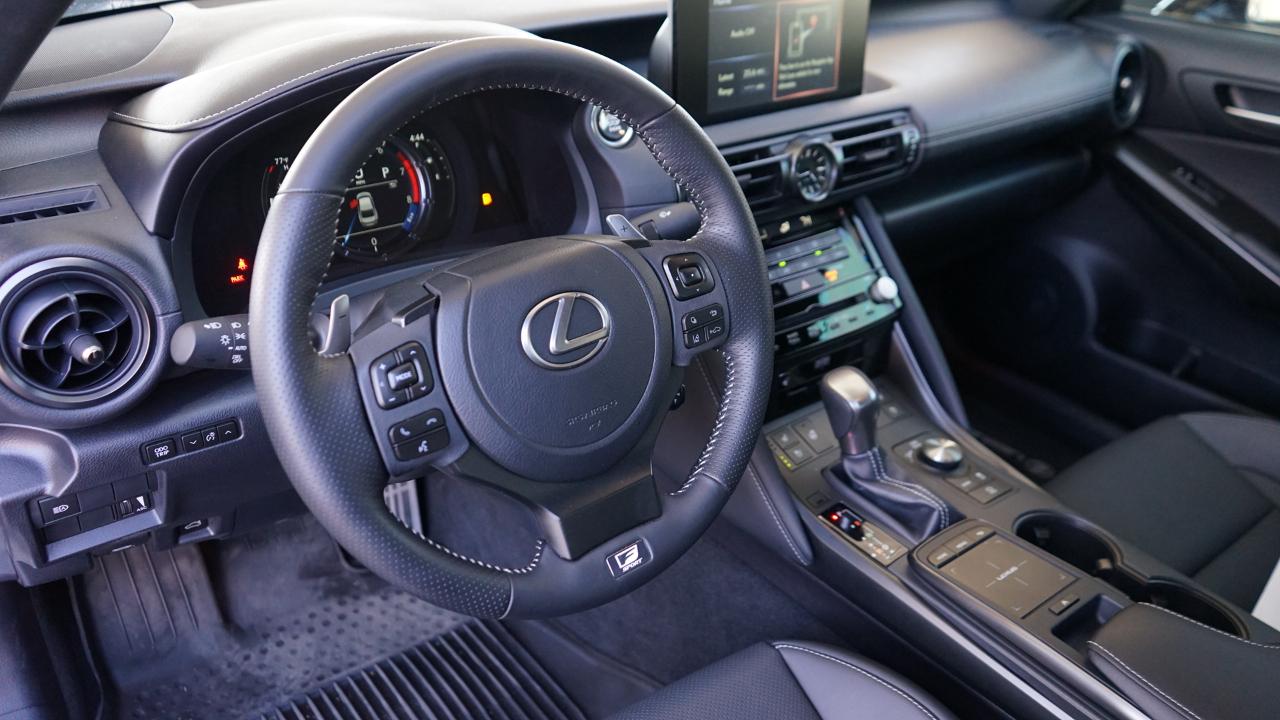 Lexus IS F SPORT 350 RWD 2023