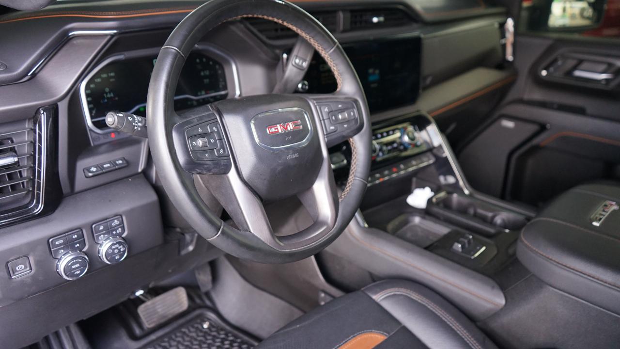 GMC Sierra 2500HD AT4 Crew Cab 4WD 2024