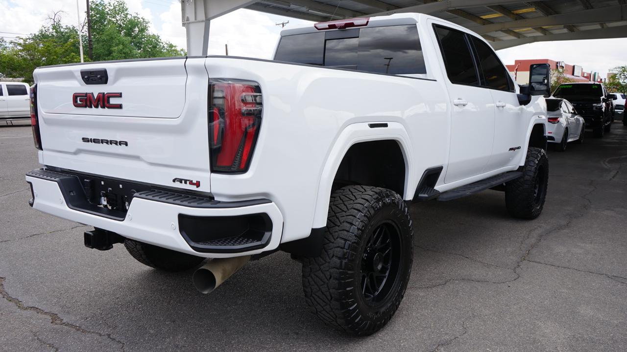 GMC Sierra 2500HD AT4 Crew Cab 4WD 2024