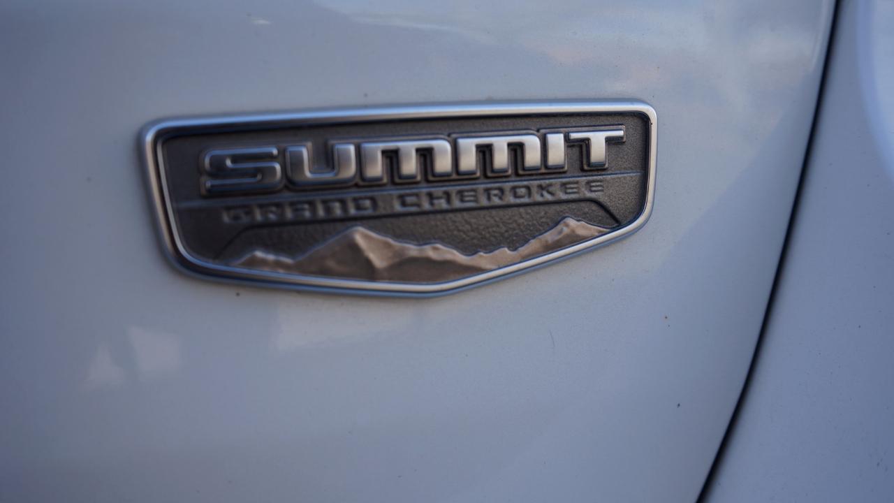Jeep Grand Cherokee Summit 2WD 2020