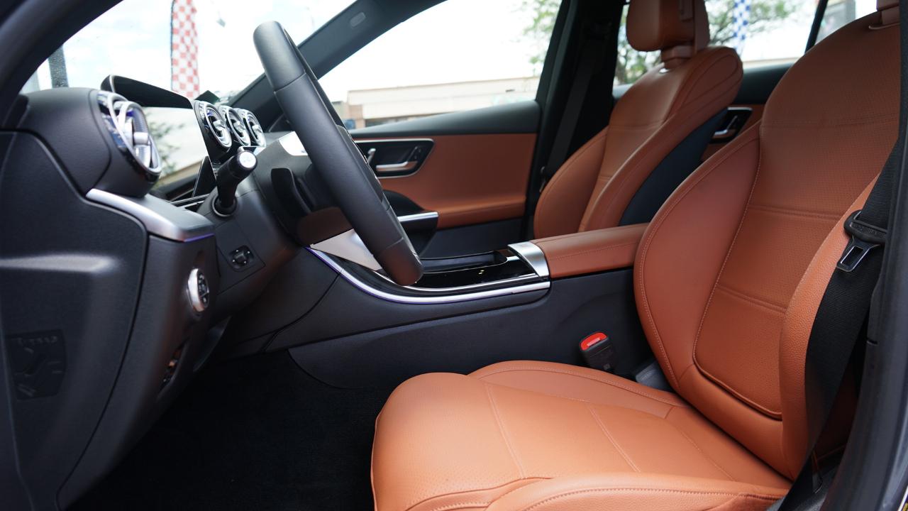 Mercedes-Benz C-Class C300 Sedan 2025