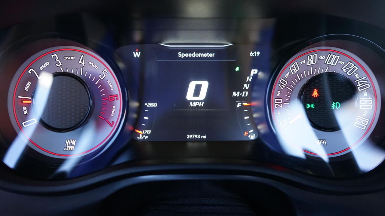 Dodge Challenger 2dr Cpe 392 Hemi Scat Pack Shaker 2019
