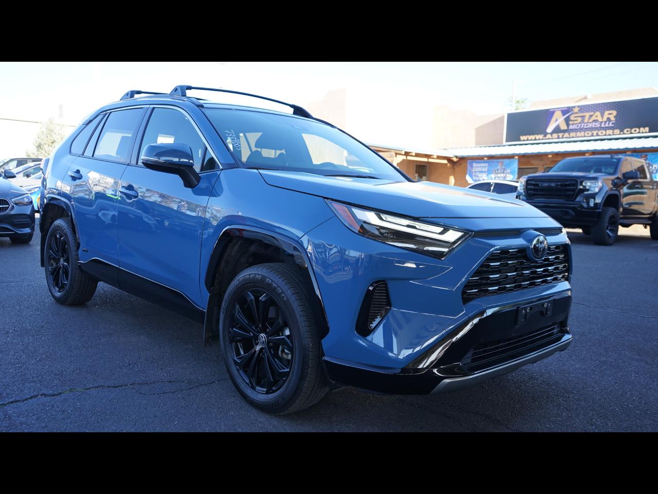 2025 Toyota RAV4 Hybrid SE